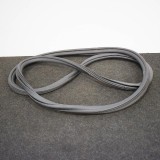 Garnitura ușă st&acirc;nga spate PORSCHE MACAN 95B 2017 OEM: 95B833721,95B.833.721 | 10798240