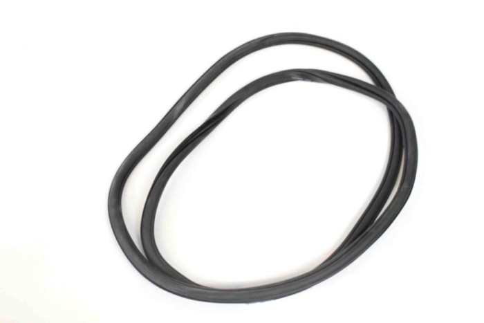 Garnitura ușă dreapta spate VW PASSAT B8 3G2 2015 OEM: 3G9867914K