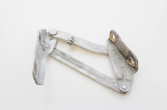 Balama capota dreapta față MERCEDES-BENZ SPRINTER 3-t Furgon 906 2011 OEM: A9067500121 2211900