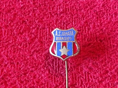 Insigna fotbal - AS &amp;quot;ARMATA&amp;quot; BRASOV foto