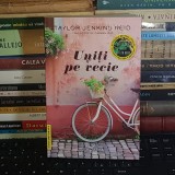 TAYLOR JENKINS REID - UNITI PE VECIE ( ROMAN ) , ED. A 2-A , REVAZUTA , 2024 *