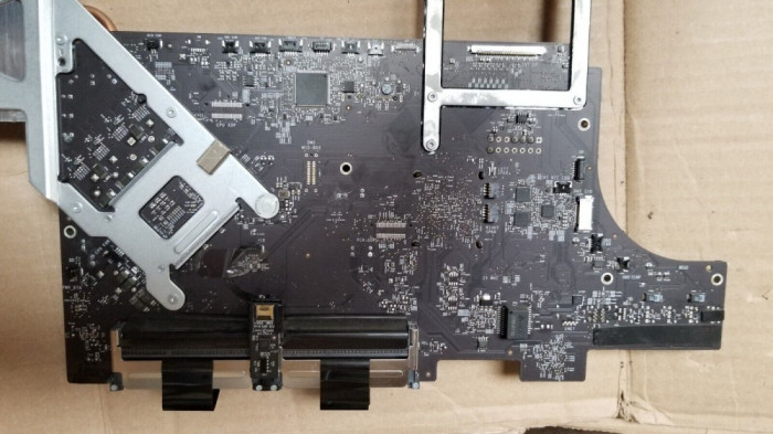 Placa de baza Apple Imac A1312 27 inch + i5 750 Defecta pt piese