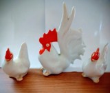 BIBELOU COCOS CU GAINA/ PORTELAN ROMANESC