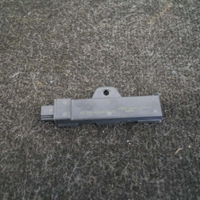 Amplificator de antena BMW X3 F25 2015 OEM: 9220832 2585806