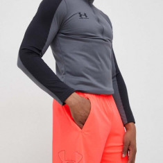 Under Armour pantaloni scurți de antrenament culoarea portocaliu, 1306443