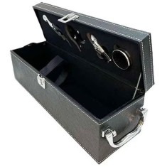 Caseta eleganta din piele ecologica pentru o sticla si 4 accesorii pentru vin