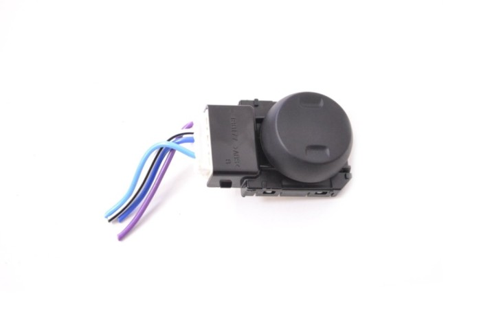 Buton de control scaun dreapta LEXUS NX _Z1_ 2018 OEM: 206-0A86 11792844