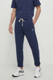 Hummel pantaloni de trening neted