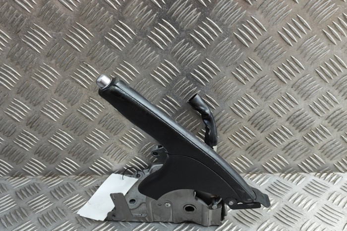 M&acirc;ner fr&acirc;nă de m&acirc;nă NISSAN 370 Z Coupe Z34 2014 OEM: 36010‑1EA0A | 31994276