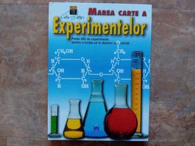 MAREA CARTE A EXPERIMENTELOR foto