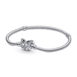 Pandora Moments 590782C01-18