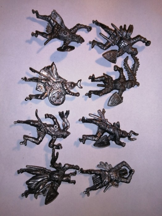 bnk jc Lot 8 cavaleri medievali - blanc - copii dupa Britains
