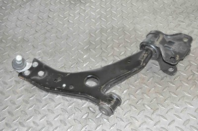 Braț inferior dreapta față VOLVO V40 Hatchback 2015 foto