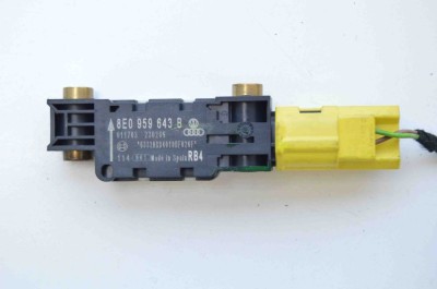Senzor de impact dreapta spate AUDI A4 8EC, B7 2007 OEM: 8E0959643B | 1773485 foto