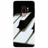 Husa silicon pentru Samsung S9 Plus, Piano Key Close Up Macro