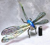 LIBELULA - SUPORT EXTRAVAGANT PENTRU BRICHETA DESIGN NIKI BODEN POSIBIL UNICAT 35 CM