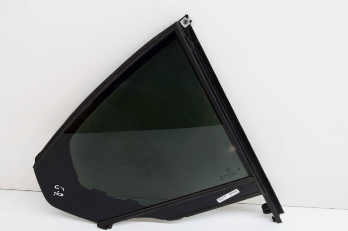Geam lateral dreapta spate BMW 3 G20, G28 2019 OEM: 7425088,43R-011006 21184291