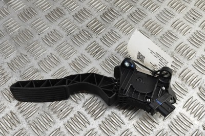 Pedala de accelerație HONDA e:Ny1 2024 OEM: 17800-T00-J011-M4,6PV01167385 | 31927985 foto