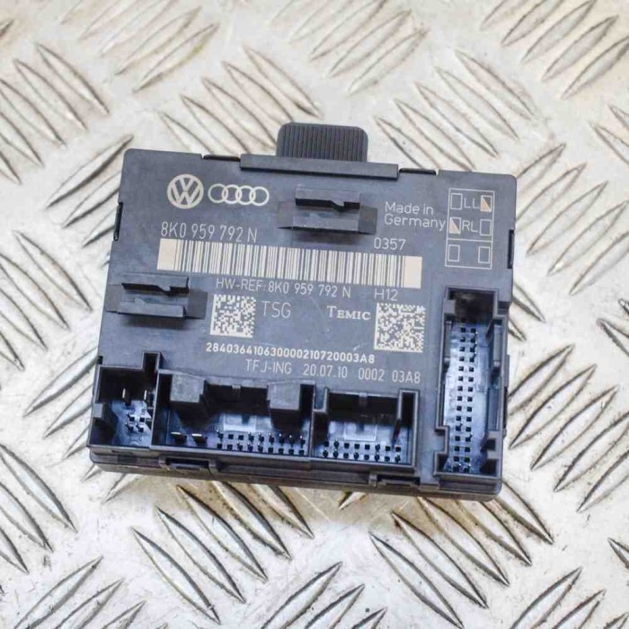 Modul de control ușă st&acirc;nga față AUDI Q5 8R 2010 OEM: 8K0959792N 10043179
