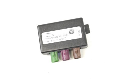 Amplificator de antena JAGUAR F-PACE X761 2017 OEM: FW93-19C098-AB 11545131 foto