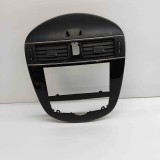 Gura de ventilație planșa de bord NISSAN PULSAR Hatchback C13 2016 OEM: 68260-3ZL2A,68259-3ZL2A,682UI-3ZL2A 22044805