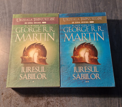 Iuresul sabiilor vol. 1 si 2 George RR Martin foto