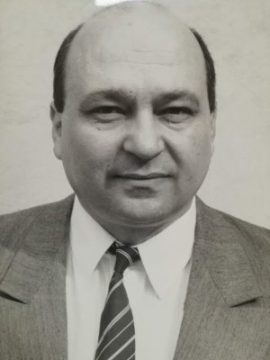 Foto Cornel Brahas, scriitor, deputat PUNR, fondator Partidul Dreapta Rom&amp;acirc;nească foto
