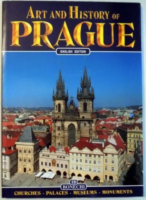 ART AND HISTORY OF PRAGUE by GIULIANO VALDES, PHOTOGRAPHS by ANDREA PISTOLESI foto