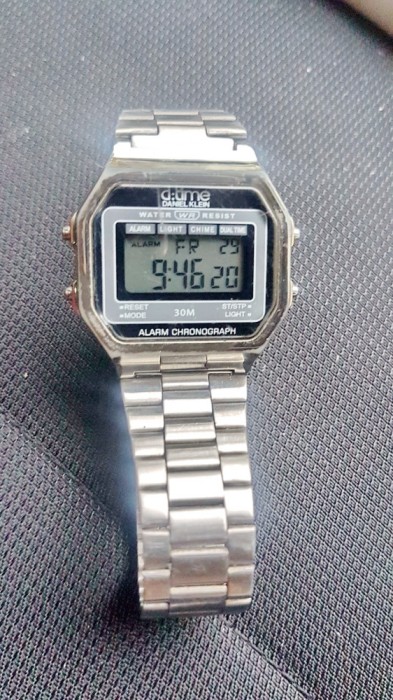 G101-Ceas vintage cu melodii DANIEL KLEIN Water Rezist 30 m, Alarm, Cronograph.