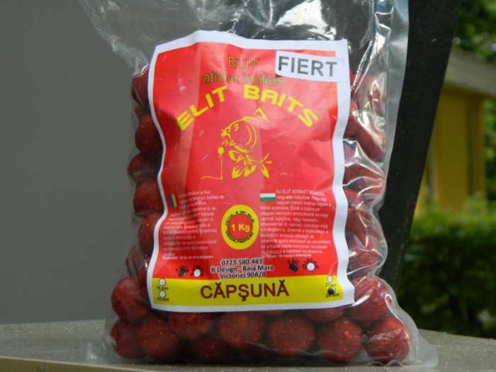 Elit Baits - Boilies solubil 20mm Capsuna - 1kg