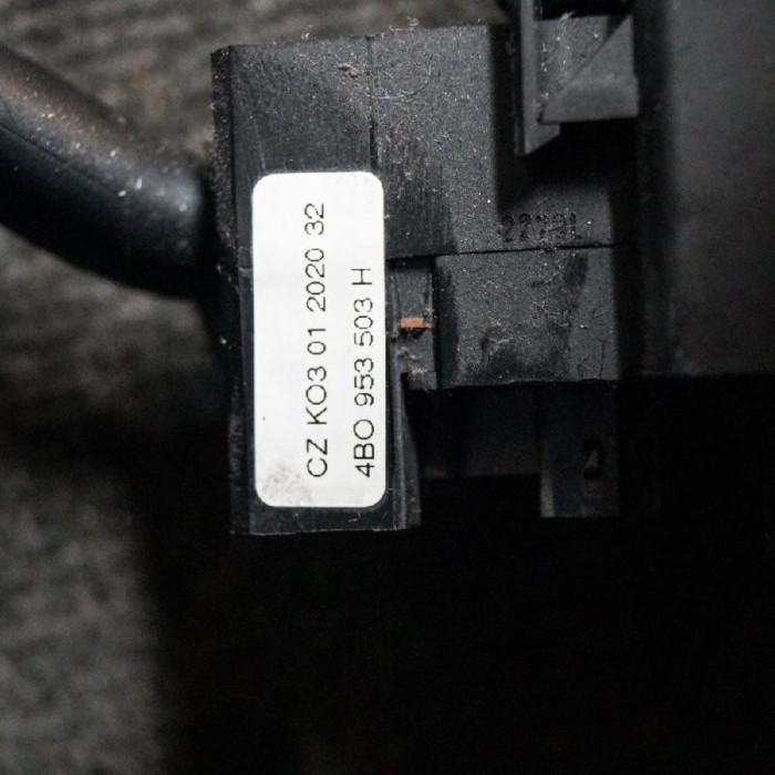 Maneta semnalizare ștergătoare VW PASSAT B5 3B2 1999 OEM: 8L09535134b0953503 | 1825188