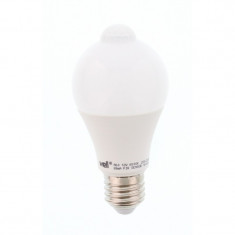 Bec LED Well, senzor PIR A60, putere 12 W, lumina rece foto