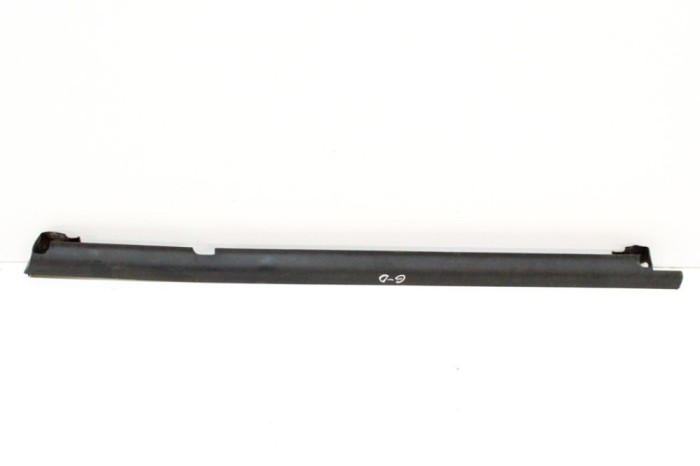 Chedar geam ușă dreapta spate LAND ROVER DISCOVERY II L318 2000 13822028