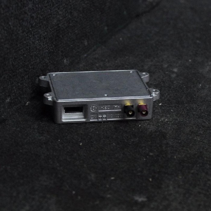 Amplificator de antena AUDI A5 8T3 2010 OEM: 8J0035456 1500608
