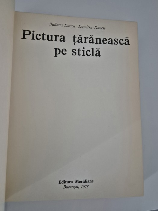 Iuliana Dancu Pictura taraneasca pe sticla Editie in limba romana