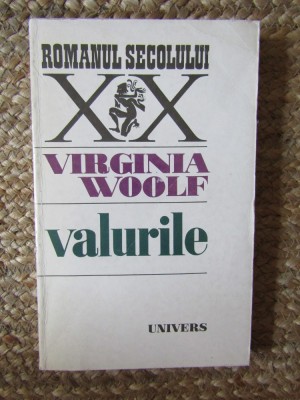 VIRGINIA WOOLF - VALURILE foto