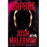 Cumpara ieftin Daphne From the Bestselling Author of BIRD BOX
