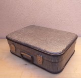 Geamantan Vintage Valiza Veche Retro 52cm Decor Recuzita Bagaj Carton Ondulat Fabrica 13 Decembrie Sibiu
