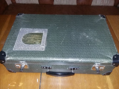 Geamantan tip valiza veche perioada Ceausista,valiza MEDIE Frumoasa,T.GRATUIT foto