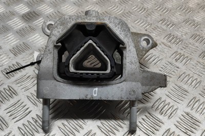 Suport motor dreapta CITRO&amp;Euml;N C4 III BA_, BB_, BC_ 2021 OEM: 9826533880 | 28361654 foto