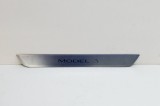 Ornament prag st&acirc;nga față TESLA MODEL 3 2019 OEM: 1090844-00-C 11511246
