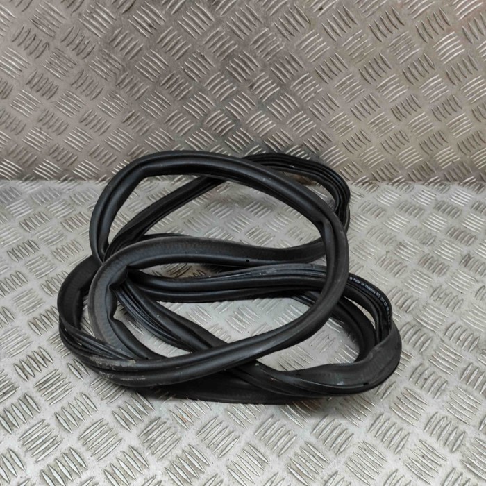 Garnitura de cauciuc haion VW ID.3 E11 2022 OEM: 10A827705B 22277326