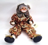 nou Clown Arlechin fata din portelan pictata manual 45 cm inaltime cu eticheta Linea Germania