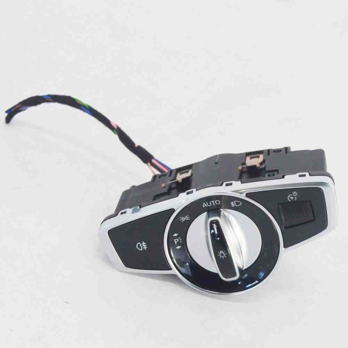 Modul de control comutator faruri MERCEDES-BENZ C T-Model S205 2014 OEM: A2059056500 10005833