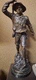 STATUETA DIN Alama cercetas Sculptor Geo Maxim - BOY SCOUT CERCETASIE