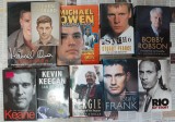 10 vol. Soccer Biographies (Steven Gerrard, Michael Owen, Stuart Pearce, Bobby Robson, Alex Ferguson, Frank Lampard, Keegan, Keane) - engleza, fotbal