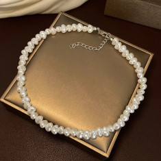 Colier Emilia, model cu perle in forma de inima si montura argintie - Colectia Universe of Pearls