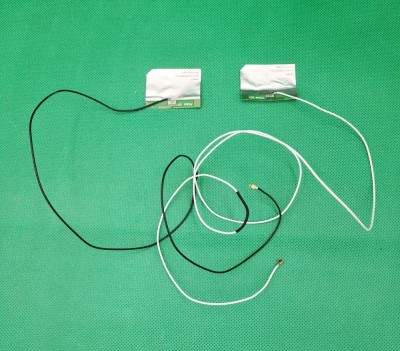 Medion Akoya E7222 Set Antena WiFi SWAP foto