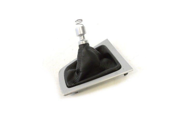 Ornament schimbător de viteze FORD FOCUS III 2015 OEM: BM51-A044H82-AB,BM51-A045B76 | 14623583