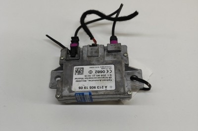 Amplificator de antena MERCEDES-BENZ C T-Model S205 2015 OEM: A2139051905 28483930 foto